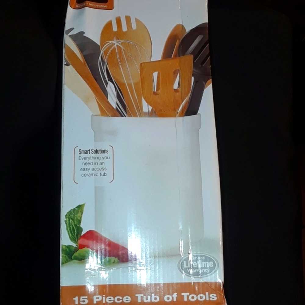Basic Essentials 15 piece utensil set